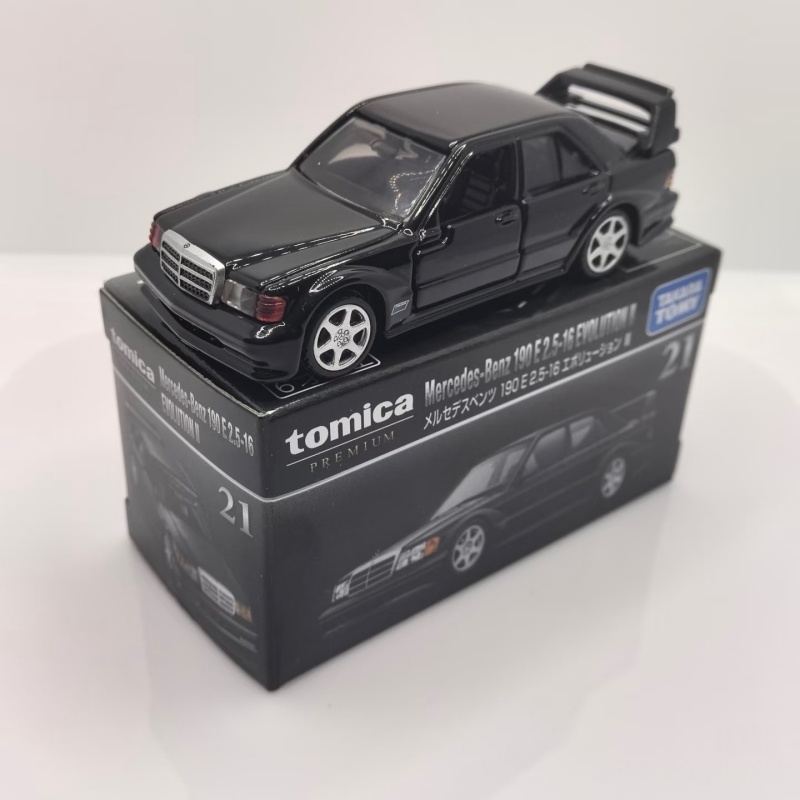 نموذج سيارة تاكارا تومي توميكا - مراجعة Vintage Collectible Model Cars وسعره