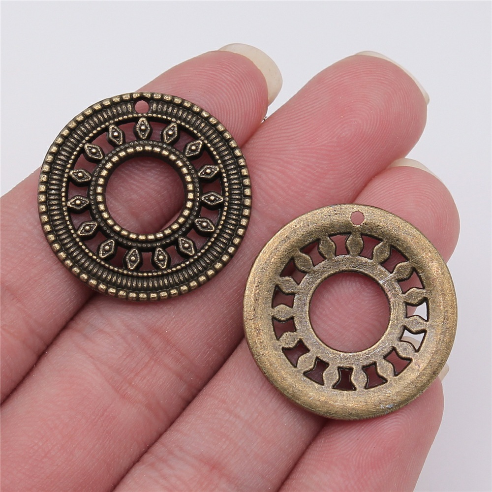 10 قطع من المعلقات الدائرية مق - مراجعة Vintage Collectible Item وسعره